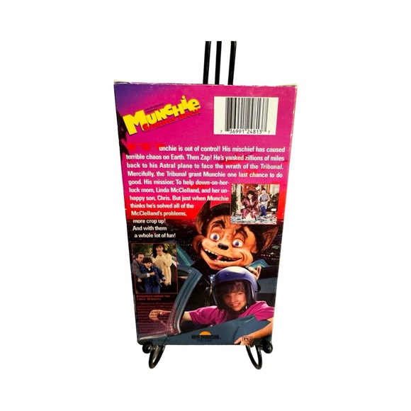 Munchie Strikes Back: VHS 1994: Roger Corman Classic Movie - Picture 2 of 4